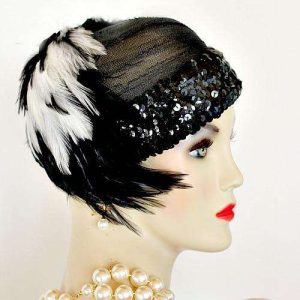<META NAME="DESCRIPTION" CONTENT="Ladies Black White Flapper Deco Feather Cocktail Hat